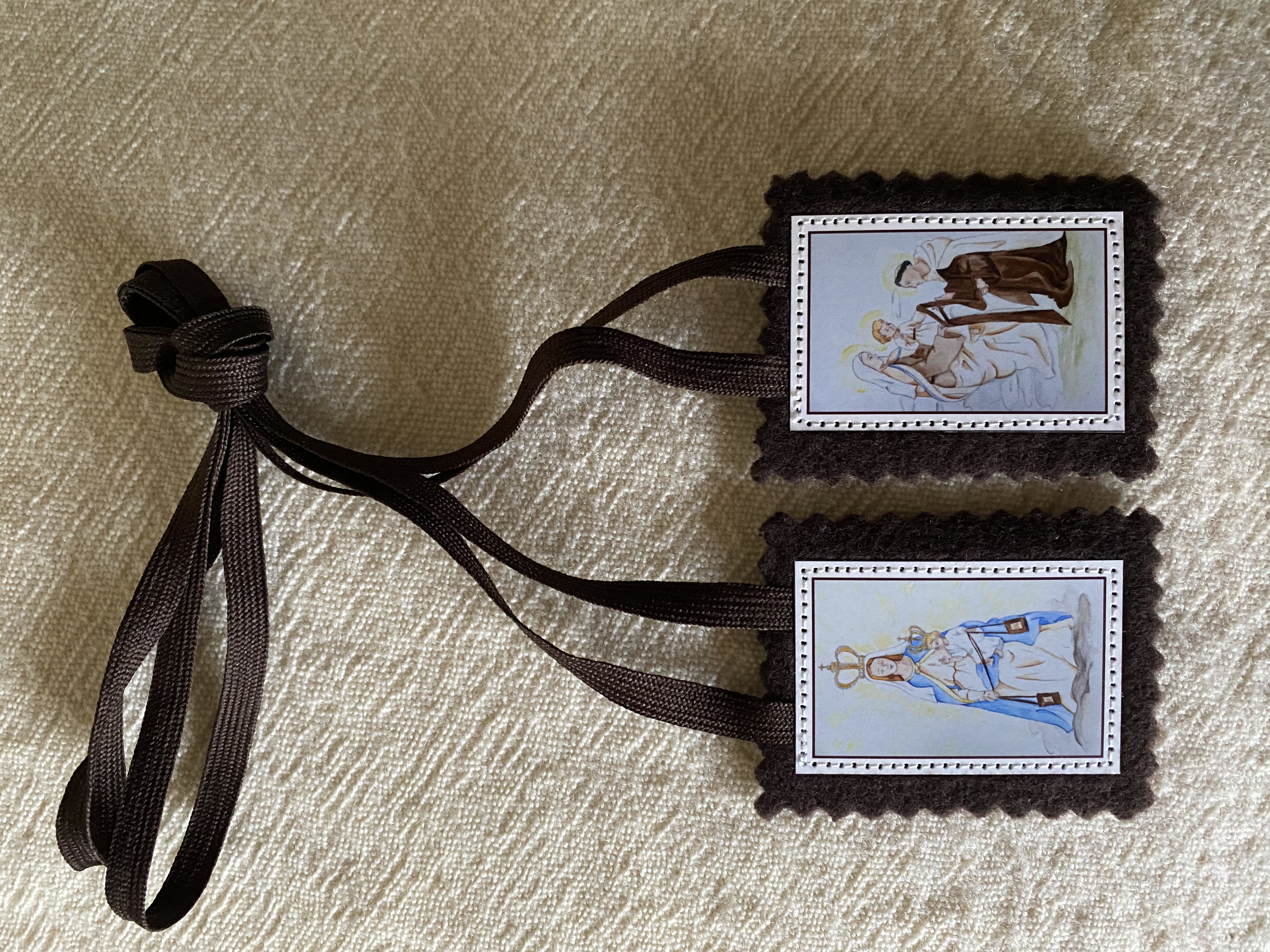 nouveau scapulaire couleurs